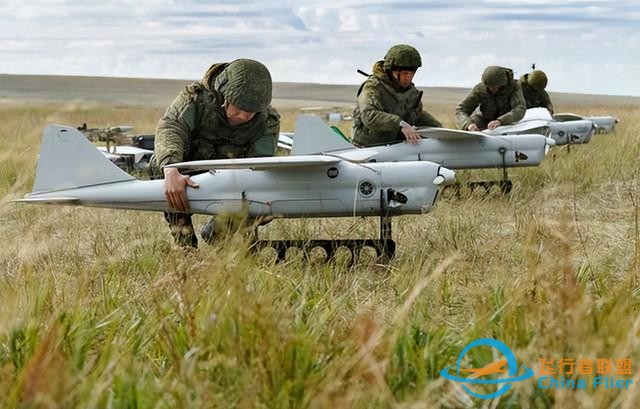 美：伊朗教官进驻克里米亚，手把手教俄军用无人机打乌克兰-6.jpg