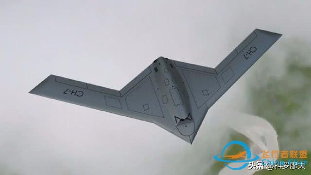 世界最大隐身飞翼无人机：重达13吨，为何载弹不足500公斤？-3.jpg