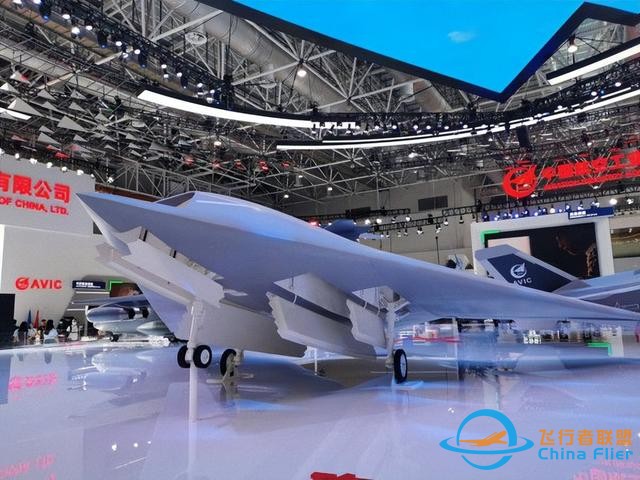 美媒：中国新型无人机现身珠海航展，或为歼-20“忠诚僚机”-12.jpg
