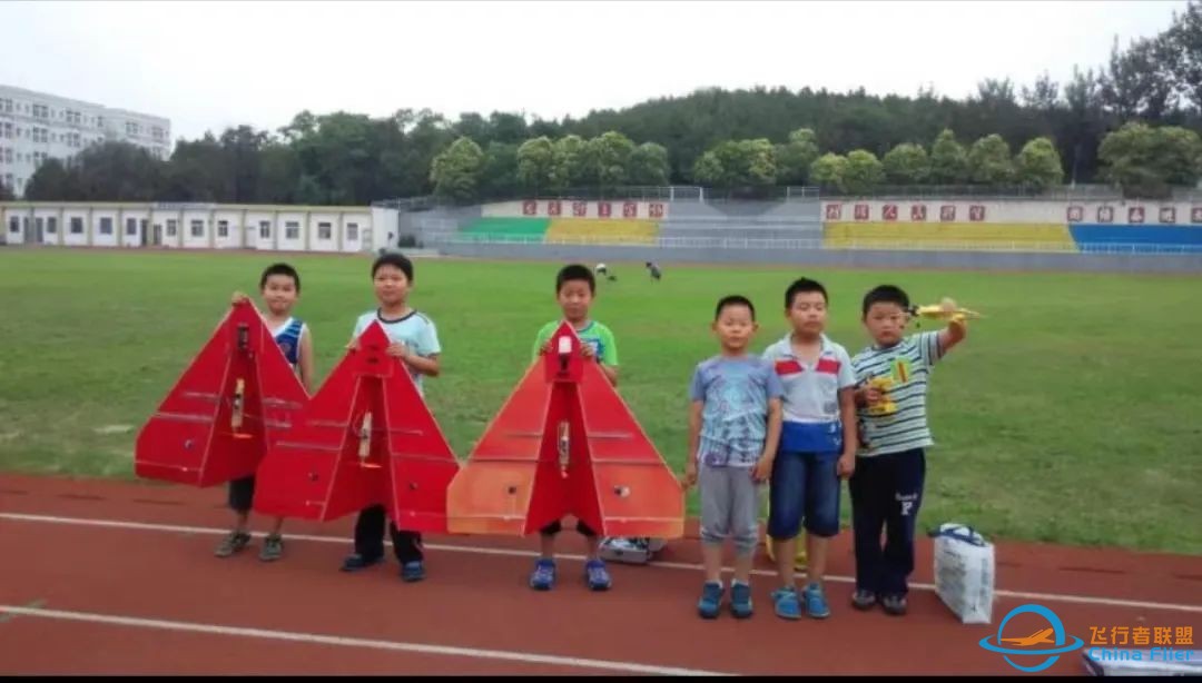 【广电研学】动手做航模,体验模拟飞行!这个周末,来学习更多航空知识!w9.jpg