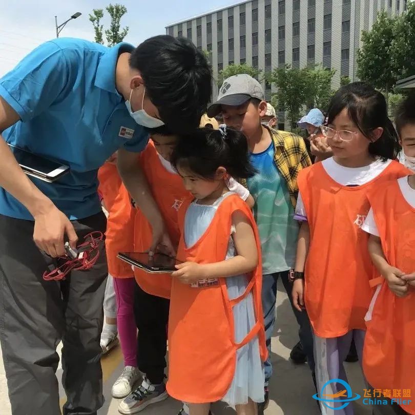 【广电研学】动手做航模,体验模拟飞行!这个周末,来学习更多航空知识!w39.jpg