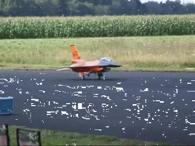 因为热爱，他徒手造了架F-16战机，惊动了荷兰空军-1.jpg