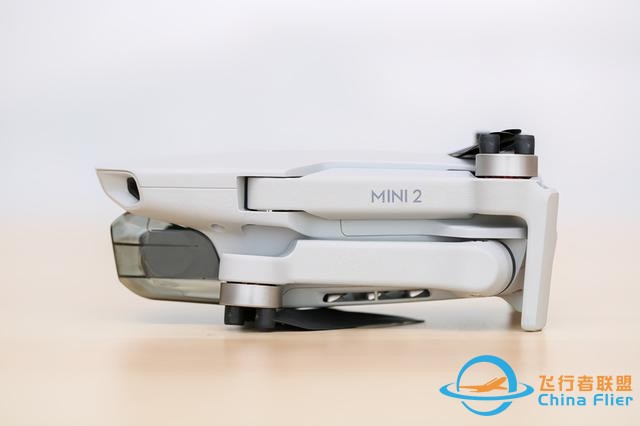 超低价的4K航拍机，全新大疆 DJI mini 2体验评测-7.jpg