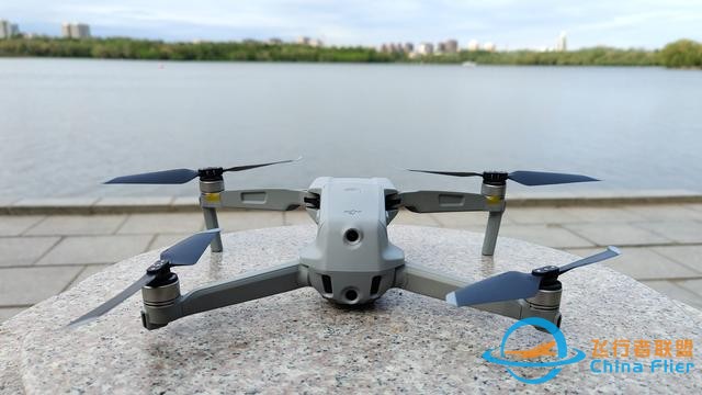 航拍时代，或许是最容易上手的无人机，大疆御Mavic Air 2 评测-4.jpg