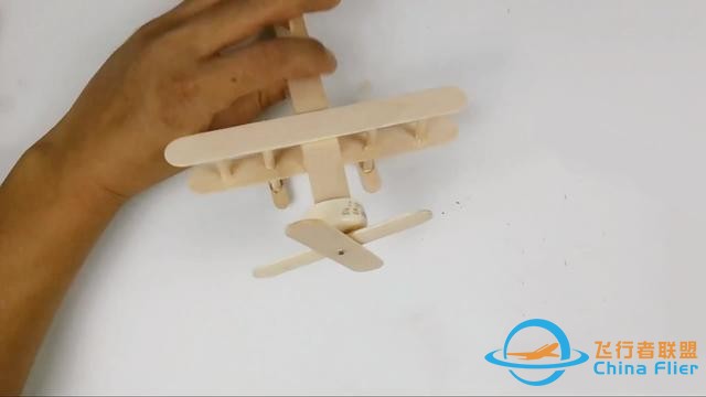 DIY螺旋桨飞机模型，难度1颗星，新手也能轻松学会（图解）-3.jpg