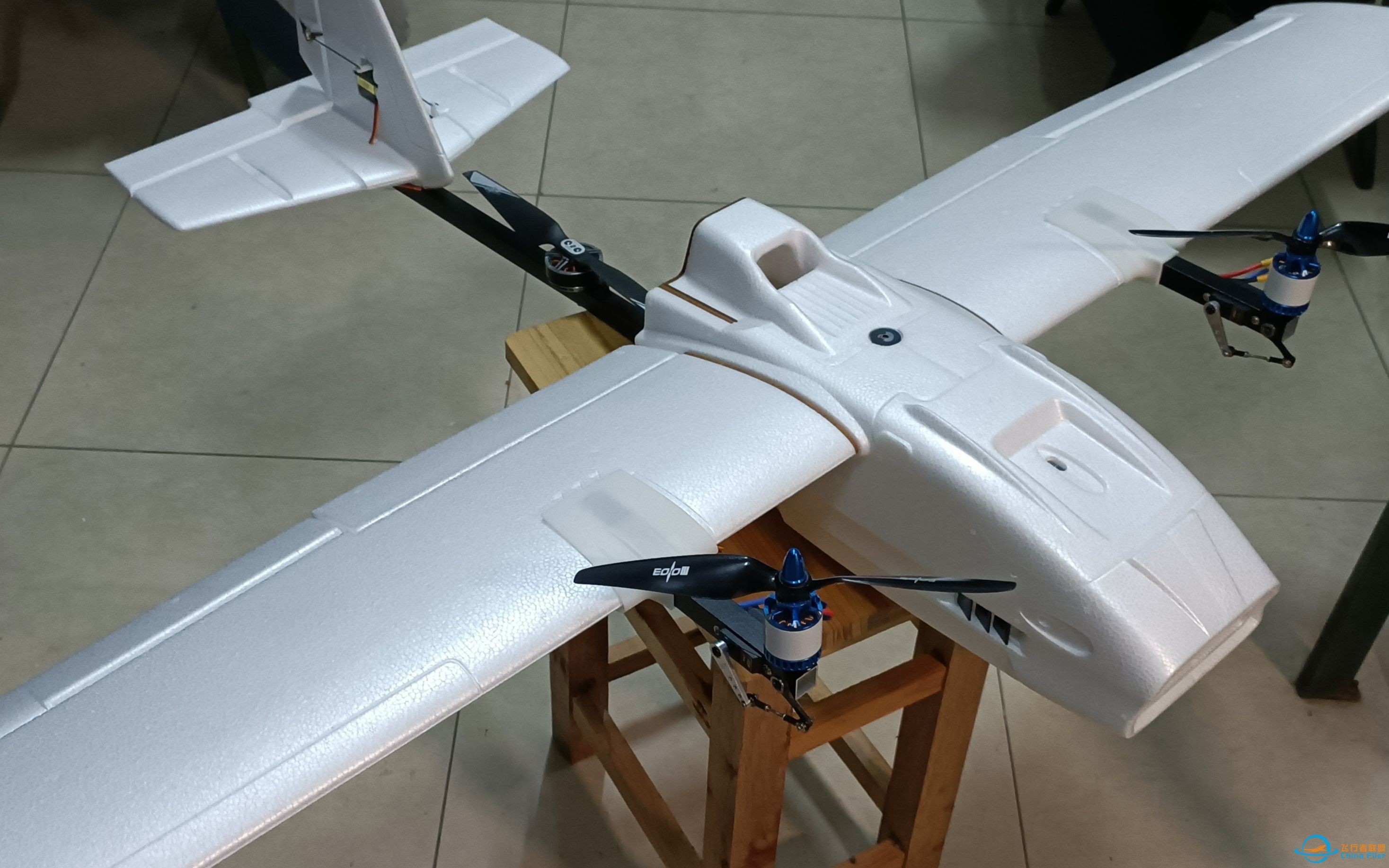 铁骑Y3-VTOL倾转旋翼机+PX4固件 试飞测试-1.jpg