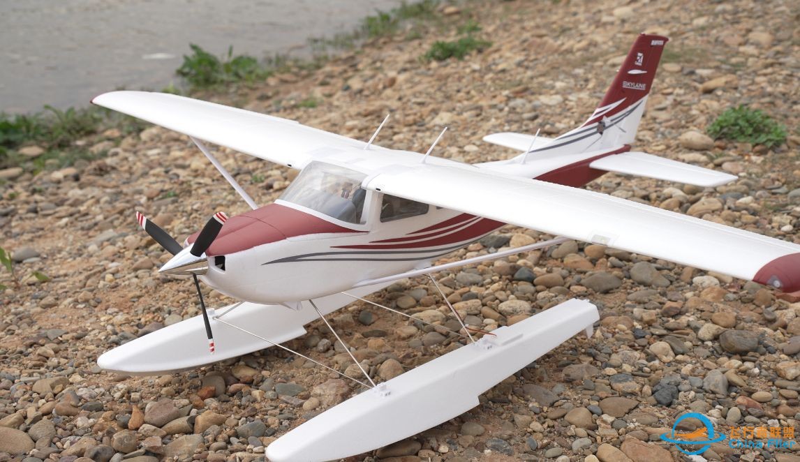 开裂式襟翼-塞斯纳182，FMS新品1.5米Cessna182【航模组装试飞】-1.jpg