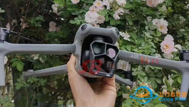 大疆DJI Air 3S航拍无人机谍照曝光：有望新增166mm超长焦-1.jpg