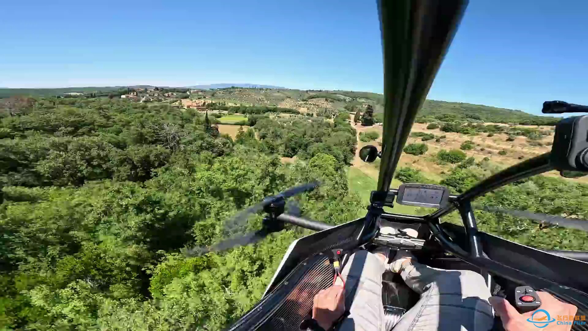 Jetson ONE - EVTOL Flying Above the Tuscan Hills - Uncut-1.jpg