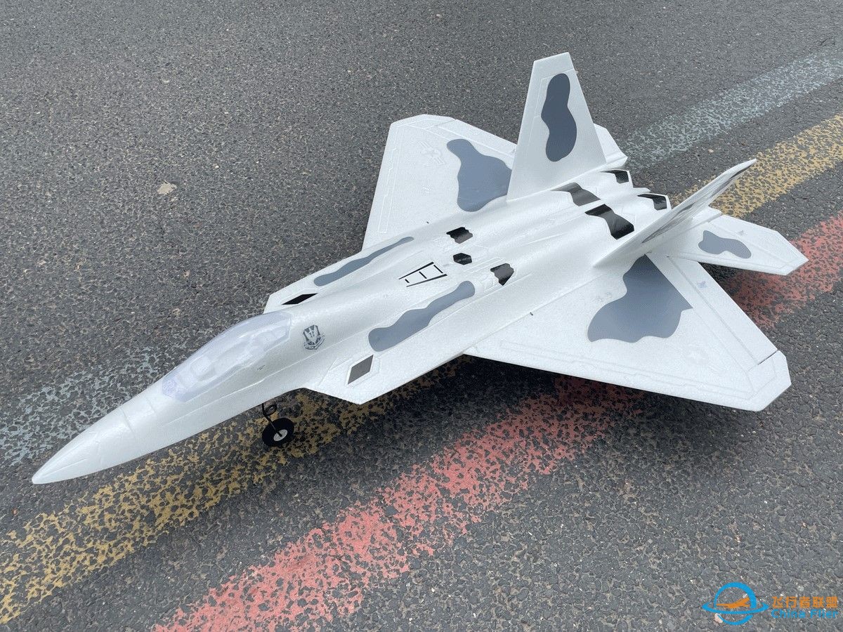 F22V2-操作-义乌发烧航模-1.jpg