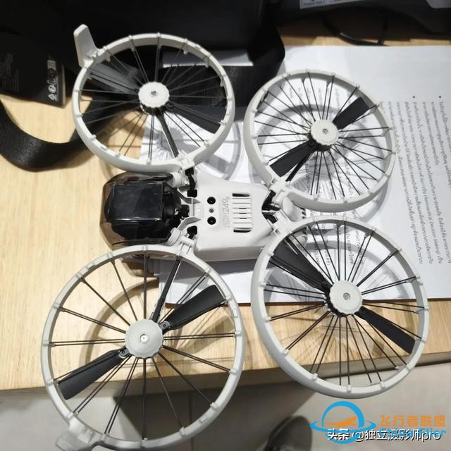 价值百万的提前开箱上手大疆新品DJI Flip折叠无人机-3.jpg