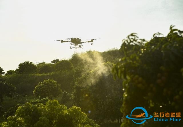 政协委员姚建明：在大湾区指定空域，建设广深低空经济走廊-4.jpg